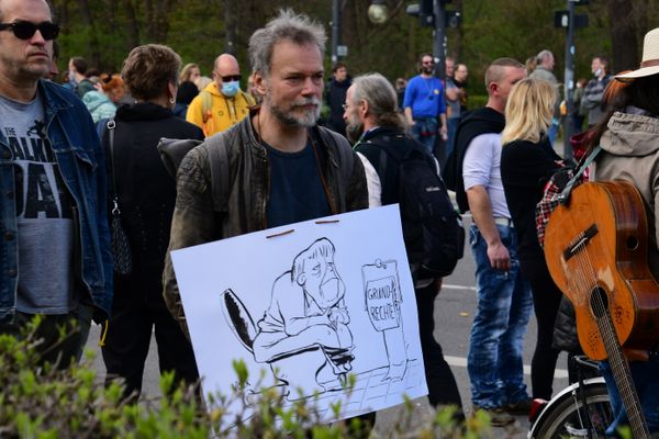 Demonstration, Berlin (Straße des 17. Juni) am 21.04.2021